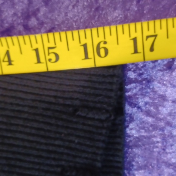 DOLLSKILL in collaboration with TWILIGHT BELLA/EDWARD FIRST KISS turtle neck 1x - Picture 8 of 16